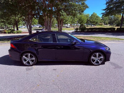 2017 Lexus IS 200t SUNROOF/PARK AST/SMART CRUISE/1 OWNER/ALL RECORDS