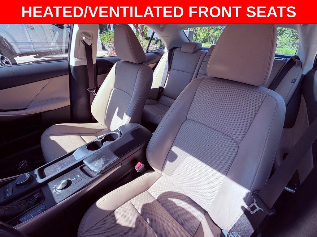2017 Lexus IS 200t SUNROOF/PARK AST/SMART CRUISE/1 OWNER/ALL RECORDS
