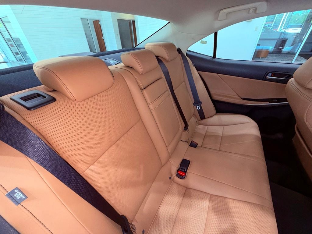 2017 Lexus IS 200t SMART CRUISE/SUNROOF/LANE ALERT/1-OWNER/15K MILES