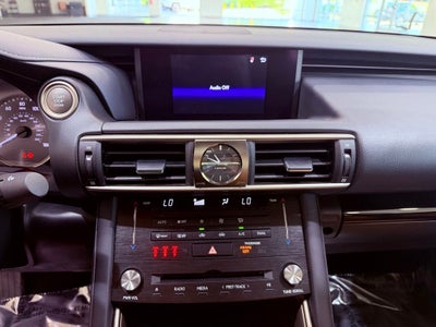 2017 Lexus IS 200t SMART CRUISE/SUNROOF/LANE ALERT/1-OWNER/15K MILES