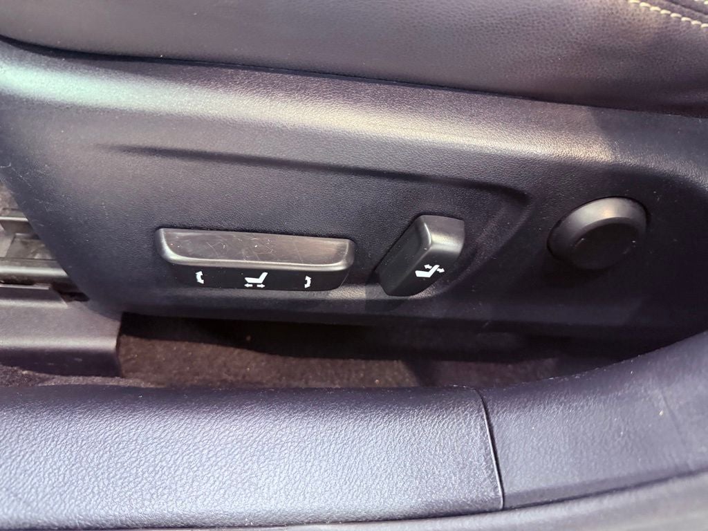 2015 Lexus IS 250 NAV/BLIND SPOT/PARK AST/4 NEW TIRES/ALL RECORDS