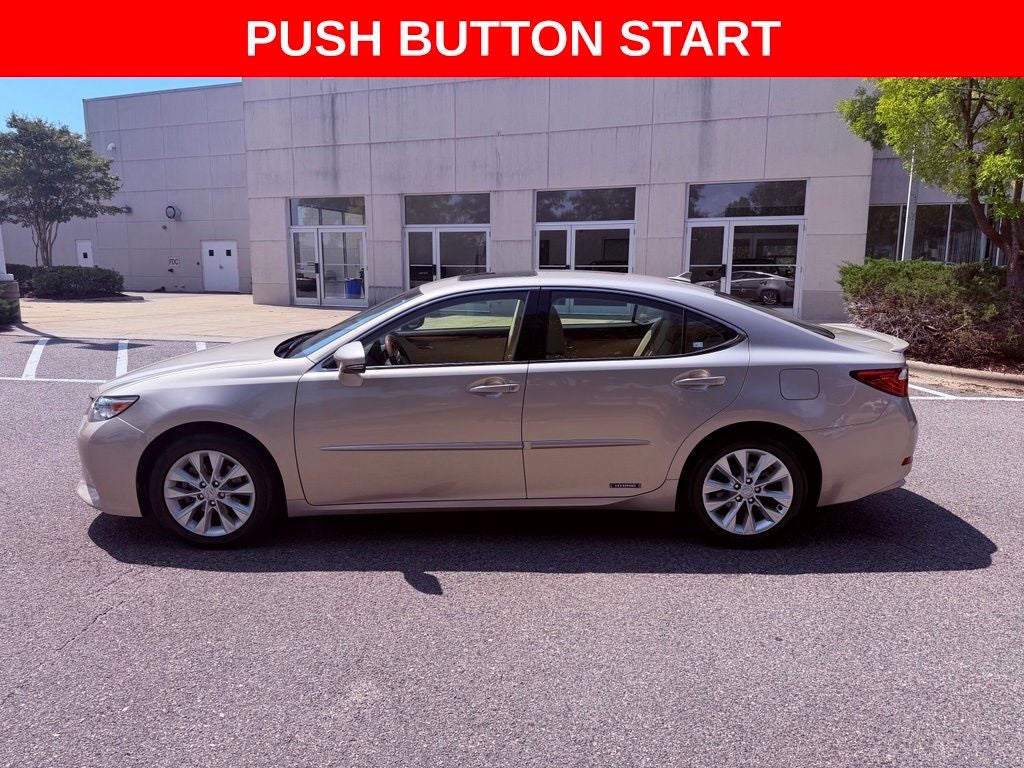 2013 Lexus ES 300h LUXURY/NAVIGATION/BLIND SPOT/PARK AST/SUNSHADE