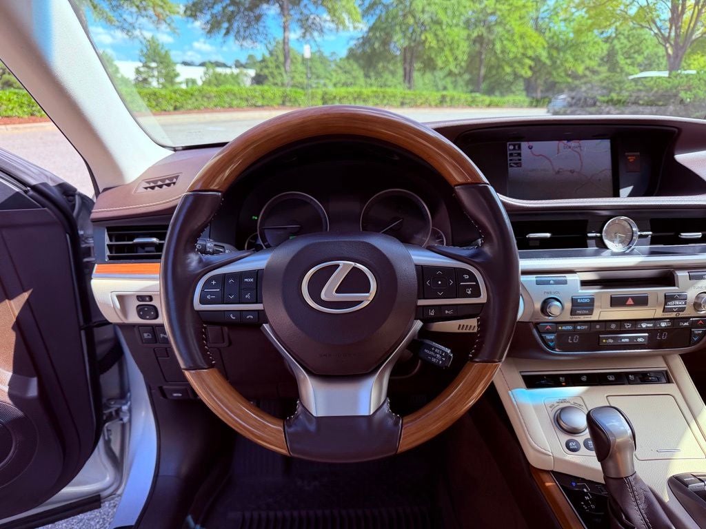 2018 Lexus ES 300h LUXURY/NAV/BLIND SPOT/PARK AST/ALL RECORDS