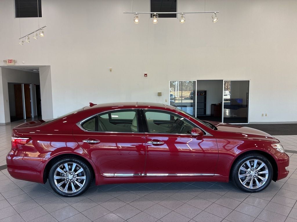 2010 Lexus LS 460 AWD/LUXURY/NAV/POWER DOOR CLOSERS/NEW TIRES