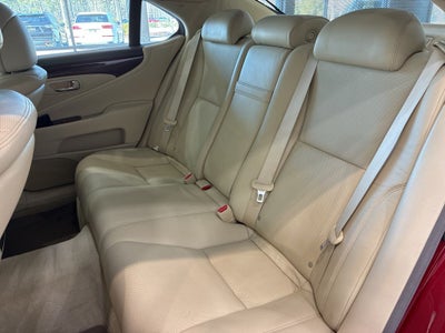 2010 Lexus LS 460 AWD/LUXURY/NAV/POWER DOOR CLOSERS/NEW TIRES