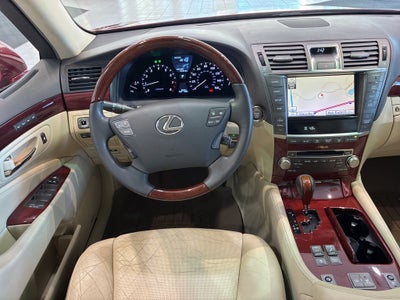 2010 Lexus LS 460 AWD/LUXURY/NAV/POWER DOOR CLOSERS/NEW TIRES