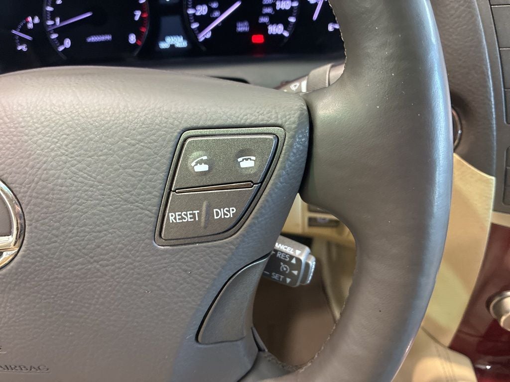 2010 Lexus LS 460 AWD/LUXURY/NAV/POWER DOOR CLOSERS/NEW TIRES