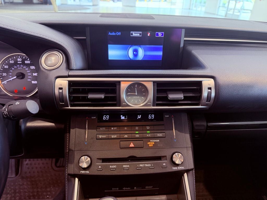 2016 Lexus IS 300 PREMIUM/NAV/BLIND SPOT/AWD/NEW REAR BRAKE PADS