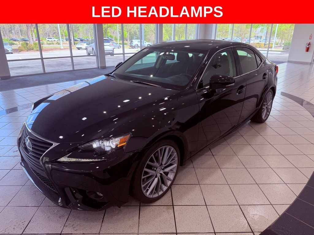 2016 Lexus IS 300 PREMIUM/NAV/BLIND SPOT/AWD/NEW REAR BRAKE PADS
