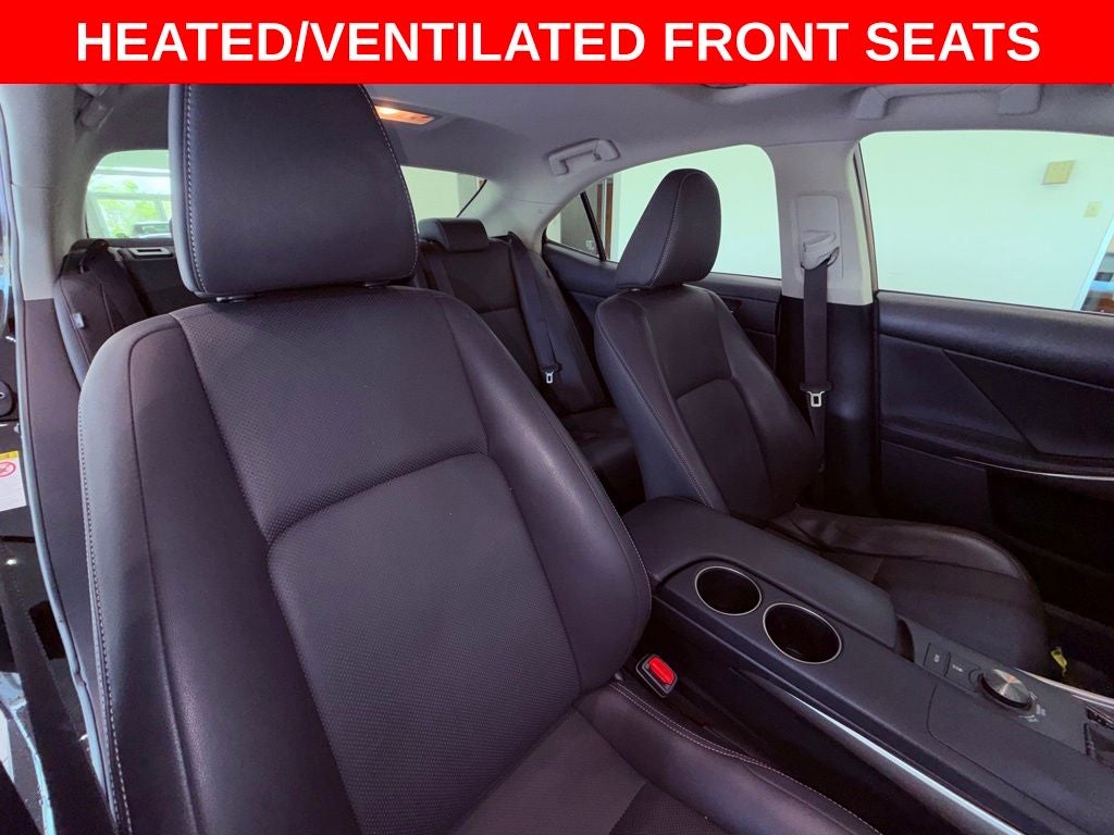 2016 Lexus IS 300 PREMIUM/NAV/BLIND SPOT/AWD/NEW REAR BRAKE PADS