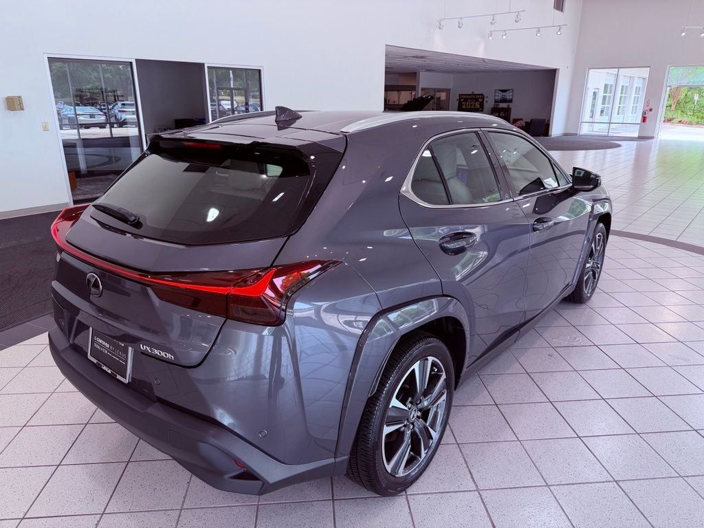 2025 Lexus UX 300h Premium BLIND SPOT/PARK AST/DIGITAL KEY/ALL RECORDS