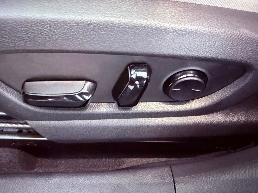 2025 Lexus UX 300h Premium BLIND SPOT/PARK AST/DIGITAL KEY/ALL RECORDS