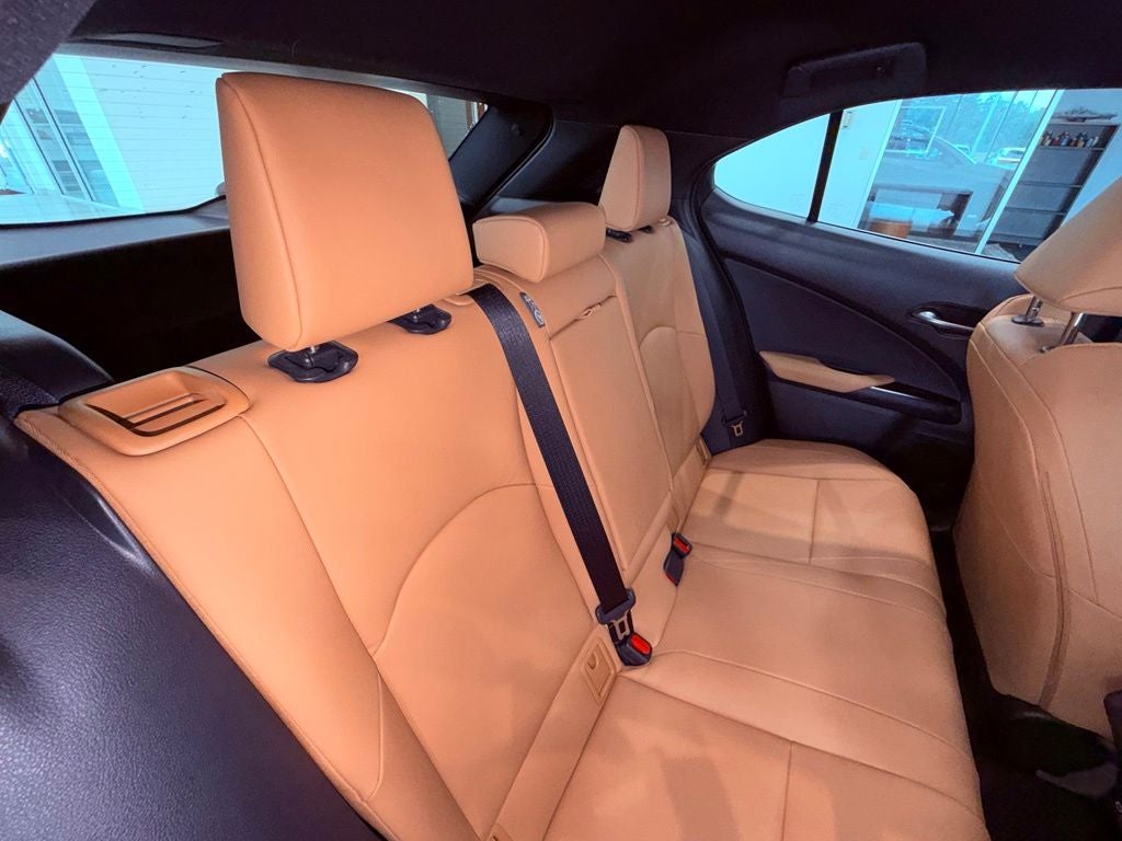 2025 Lexus UX 300h Premium BLIND SPOT/PARK AST/SMART CRUISE/ALL RECORDS