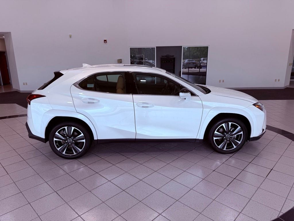 2025 Lexus UX 300h Premium BLIND SPOT/PARK AST/SMART CRUISE/ALL RECORDS