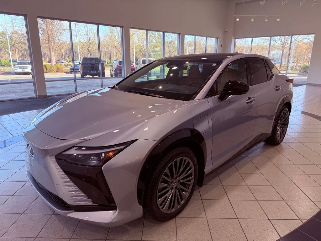 2023 Lexus RZ 450e Luxury PANO ROOF/HEAD UP/360 CAM/NEW TIRES