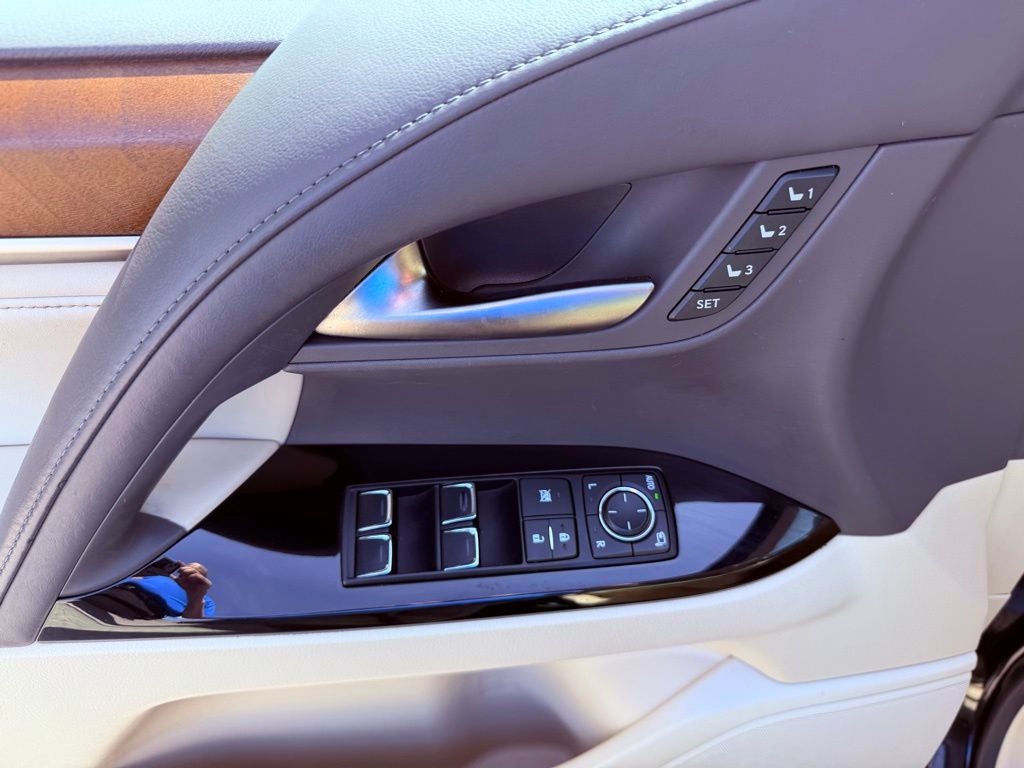 2017 Lexus LX 570 LUXURY/MARK LEV/REAR DVD/HEAD UP/360 CAM/NEW TIRES