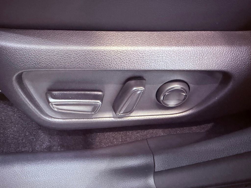 2026 Toyota RAV4 XSE WEATHER PKG/NAV/360 CAM/BLIND SPOT/SMART CRUISE