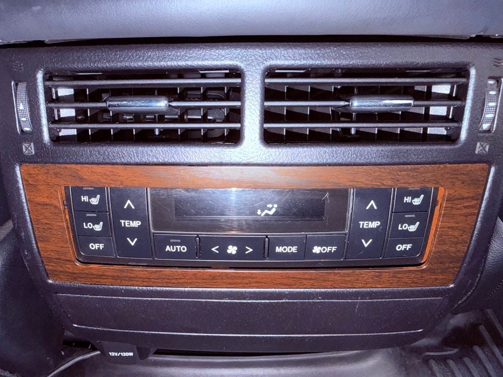 2019 Toyota Land Cruiser PERFECTLY MAINTAINED AT TOYOTA/ALL RECORDS