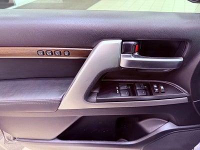 2019 Toyota Land Cruiser PERFECTLY MAINTAINED AT TOYOTA/ALL RECORDS