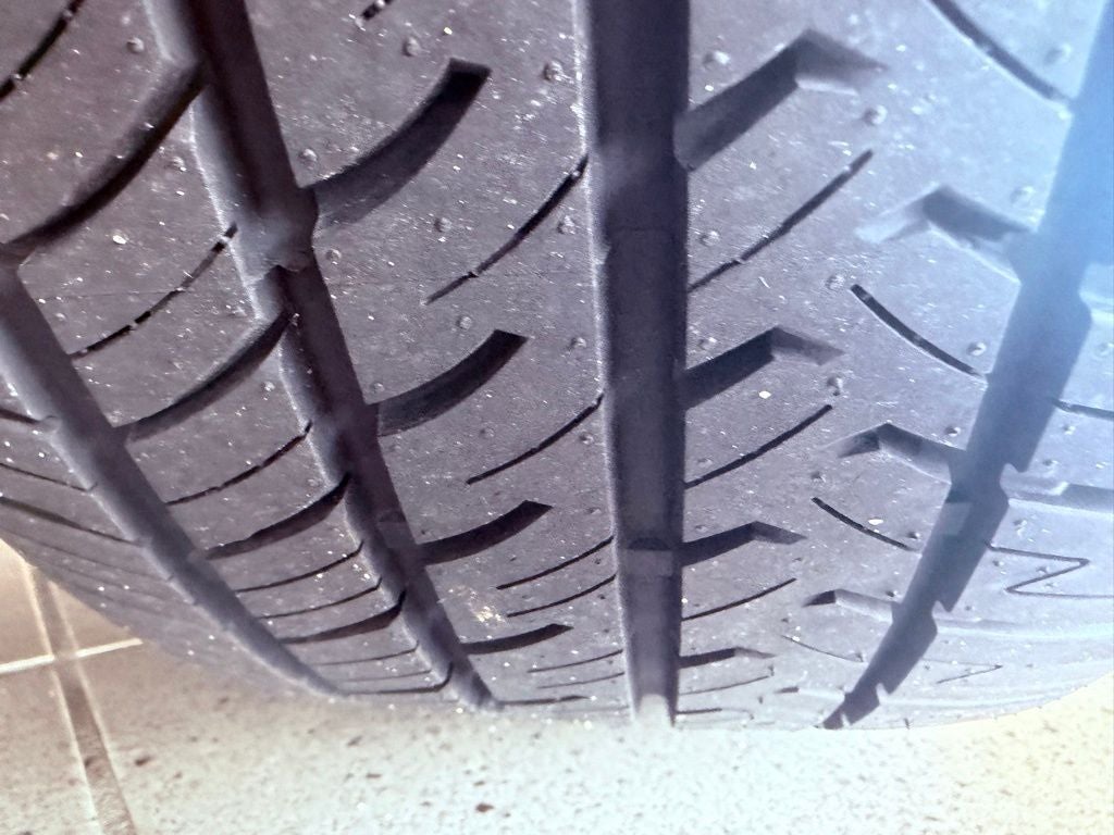 2017 Genesis G80 3.8 ULTIMATE/PANO ROOF/NAV/SMART CRUISE/NEW TIRES