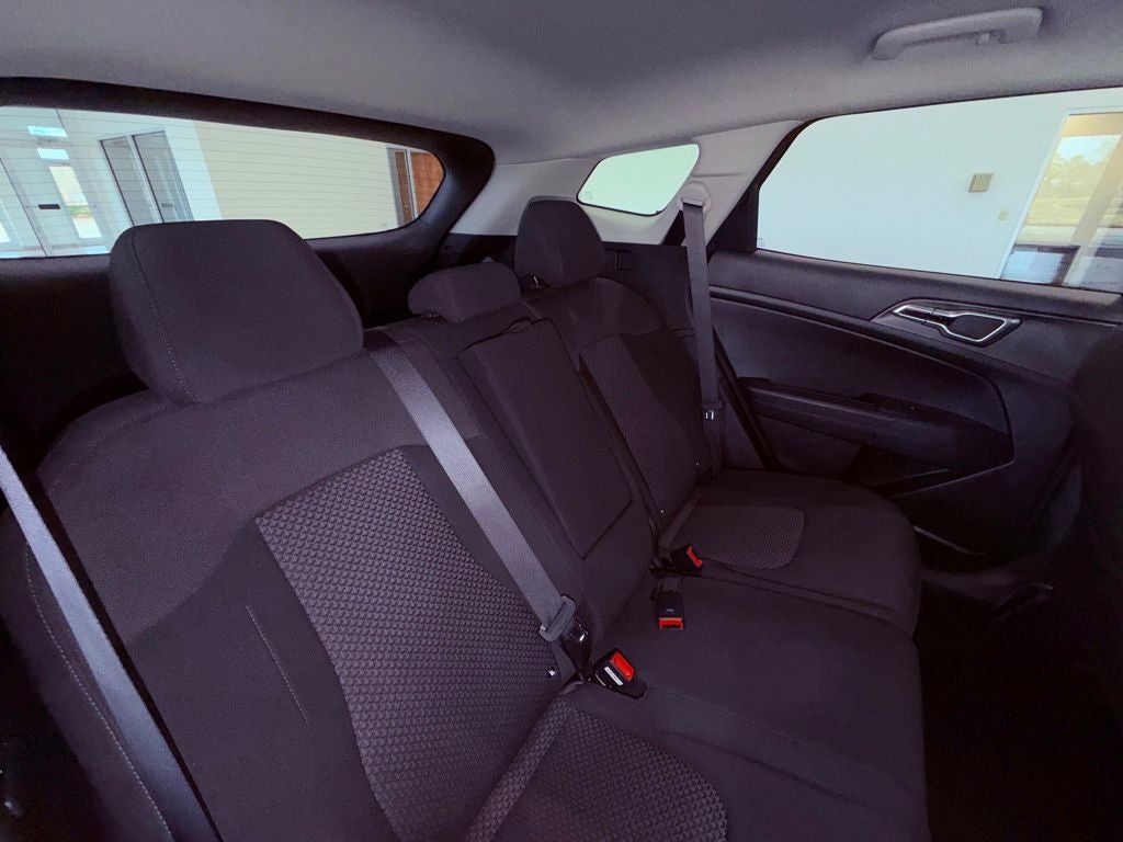 2023 Kia Sportage LX CARPLAY/PARK AST/1 OWNER/CLEAN CARFAX