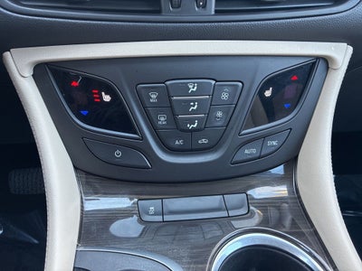 2019 Buick Envision Essence PANO ROOF/BLIND SPOT/REMOTE START/LANE ASST