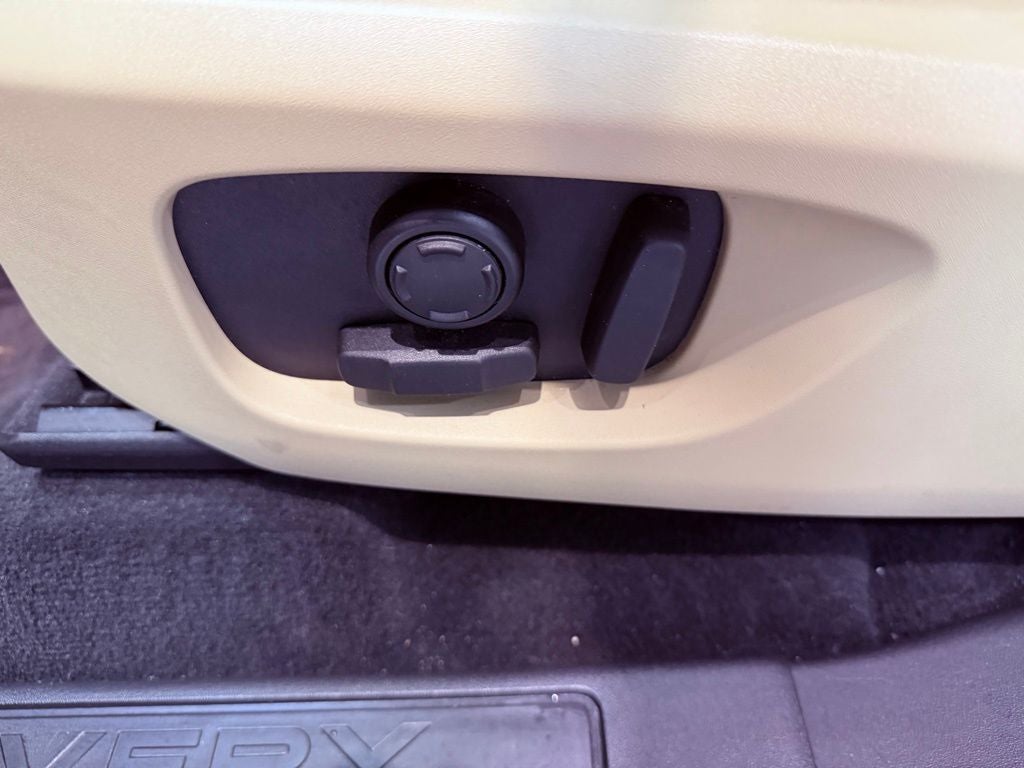 2016 Land Rover Discovery Sport HSE PANO ROOF/NAV/DRIVER AST+/4 NEW TIRES