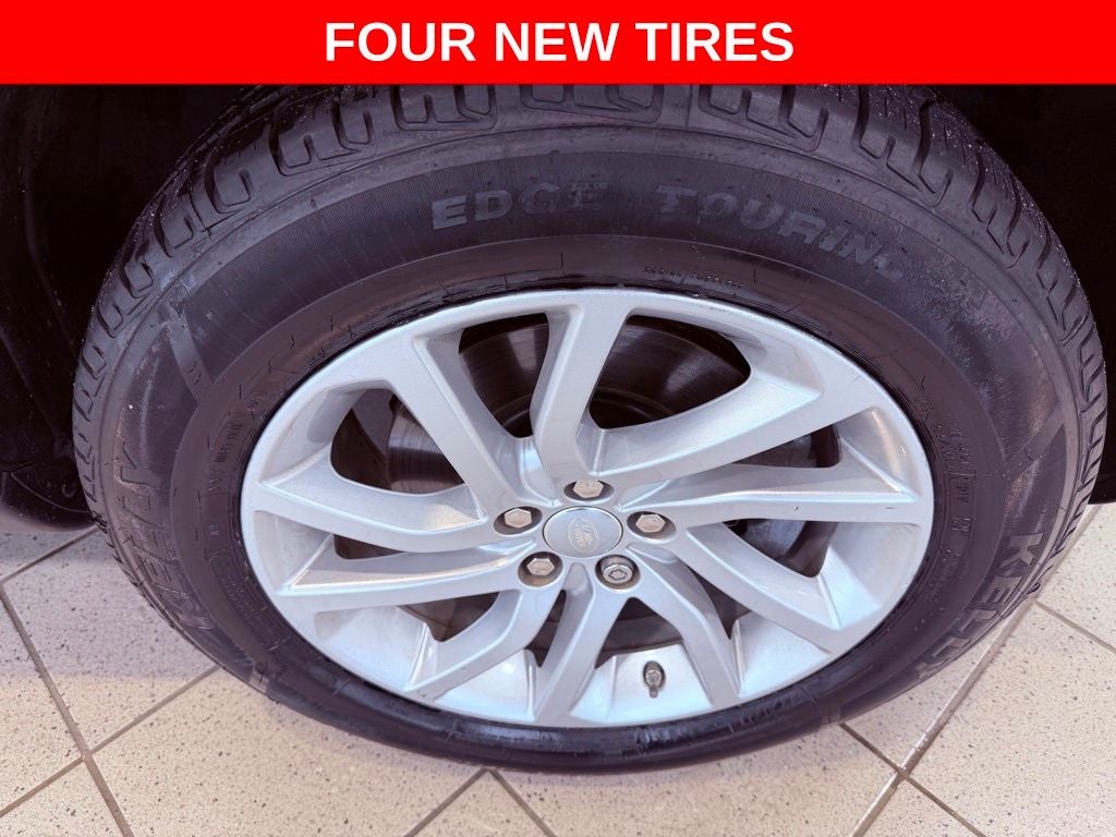 2016 Land Rover Discovery Sport HSE PANO ROOF/NAV/DRIVER AST+/4 NEW TIRES