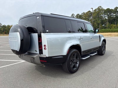 2023 Land Rover Defender 130 X-Dynamic SE PERFECTLY MAINTAINED AT DEALER/ALL RECORDS