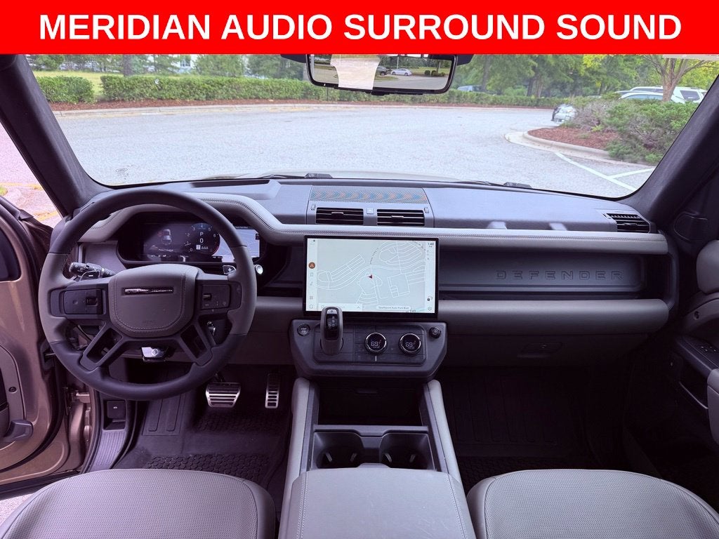 2026 Land Rover Defender 110 OCTA PANO ROOF/MERIDIAN/HEAD UP/360 CAM