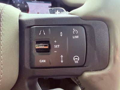 2026 Land Rover Defender 110 OCTA PANO ROOF/MERIDIAN/HEAD UP/360 CAM