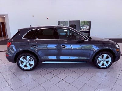 2019 Audi Q5 2.0T Premium quattro/PANO ROOF/CARPLAY/BLIND SPOT/NEW TIRES