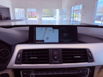 2018 BMW 3 Series 320i NAV/SUNROOF/BLINDSPOT/1 OWNER/4 NEW TIRES