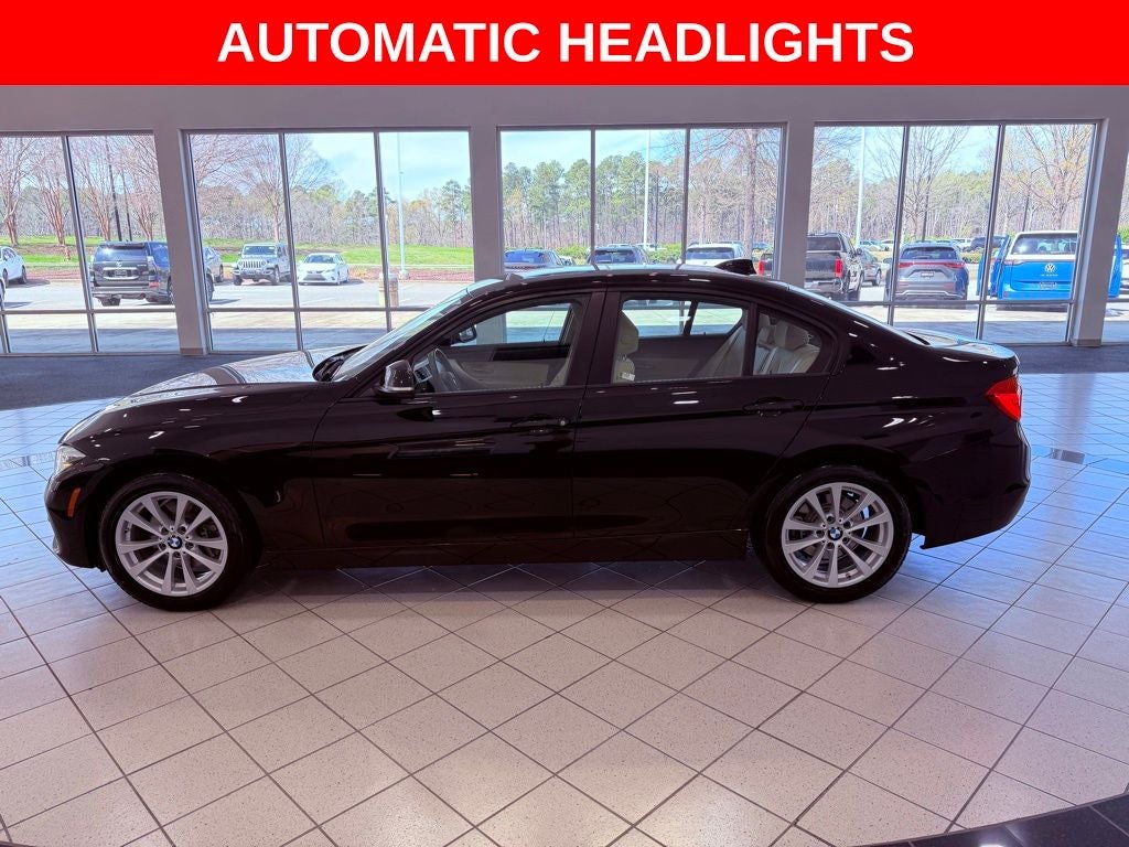 2018 BMW 3 Series 320i NAV/SUNROOF/BLINDSPOT/1 OWNER/4 NEW TIRES