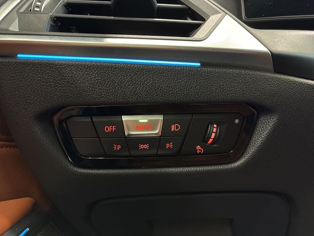 2024 BMW M3 CARBON FIBER/ICON LED/360 CAM/NAV/PARK AST+/1 OWNE