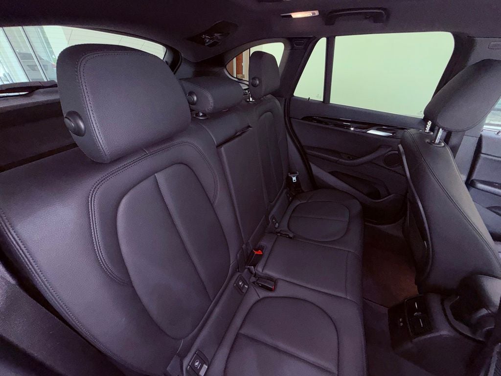 2021 BMW X1 sDrive28i PANO ROOF/NAV/CONV PKG/CARPLAY/NEW TIRES