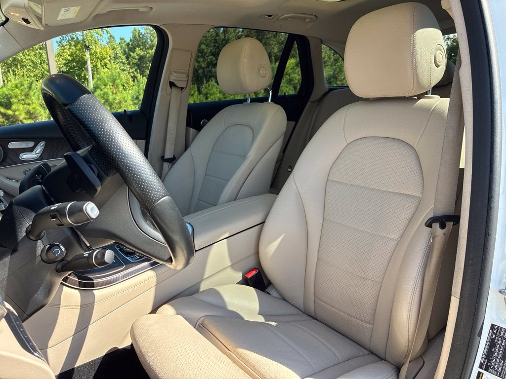 2018 Mercedes-Benz GLC GLC 300 4WD/PANO ROOF/BURMESTER/HEAD-UP/CARPLAY