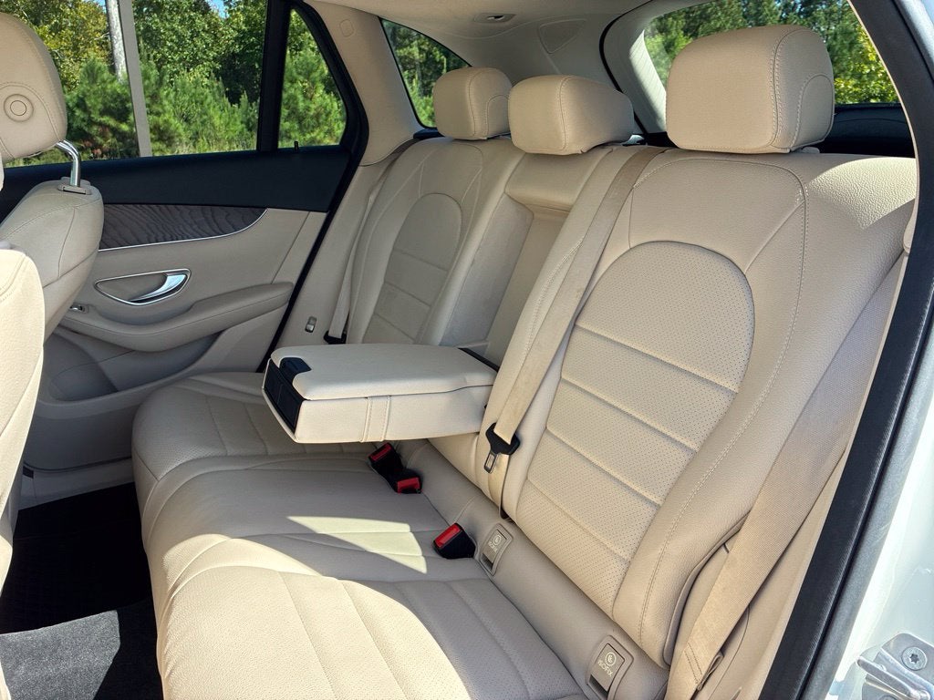 2018 Mercedes-Benz GLC GLC 300 4WD/PANO ROOF/BURMESTER/HEAD-UP/CARPLAY