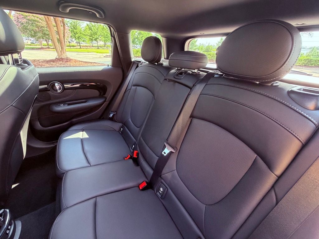 2024 MINI John Cooper Works Clubman SIGNATURE/PANO ROOF/NAV/CARPLAY