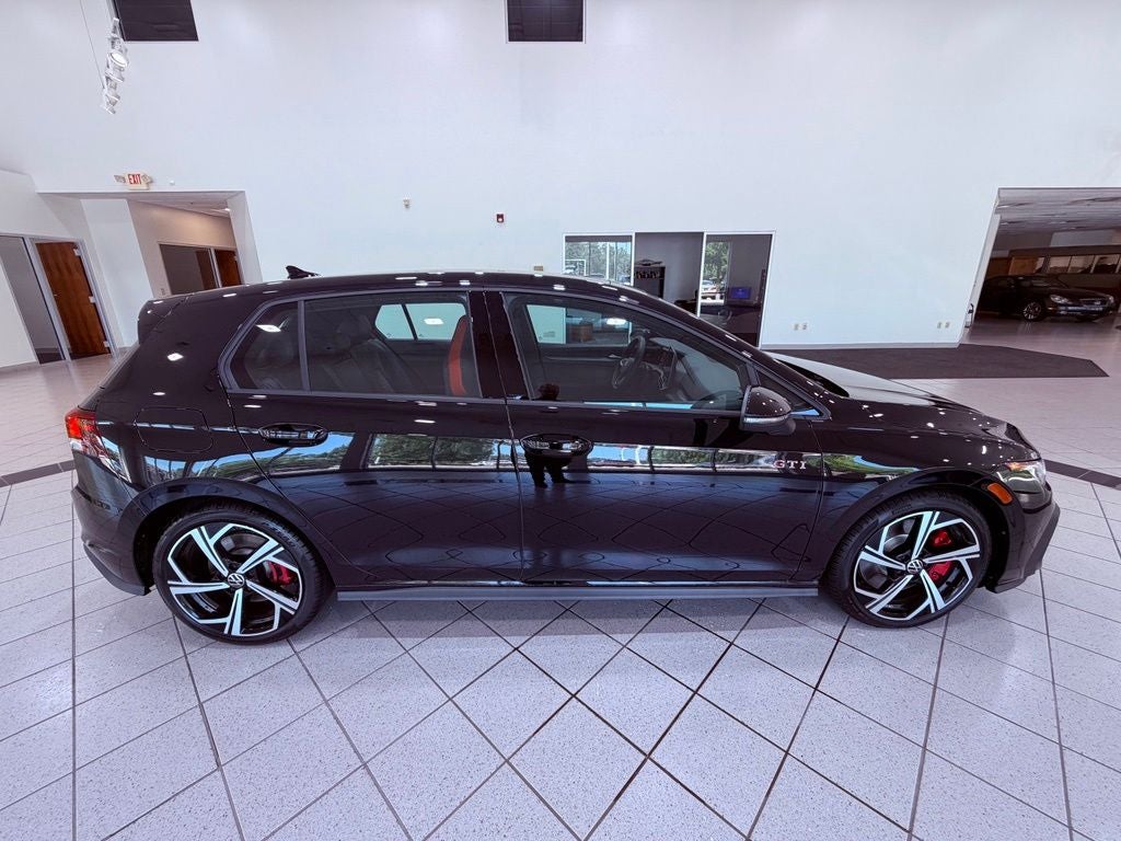 2026 Volkswagen Golf GTI 2.0T SE HARMAN KARDON/NAV/BLIND SPOT/PARK AST