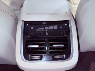 2023 Volvo XC90 Ultimate HARMAN KARDON/360 CAM/HEAD UP/NAV/SMART CRUISE