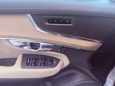 2025 Volvo XC90 B6 Plus 6-Seater PANO ROOF/360 CAM/NAV/PARK AST/BLIND SPOT