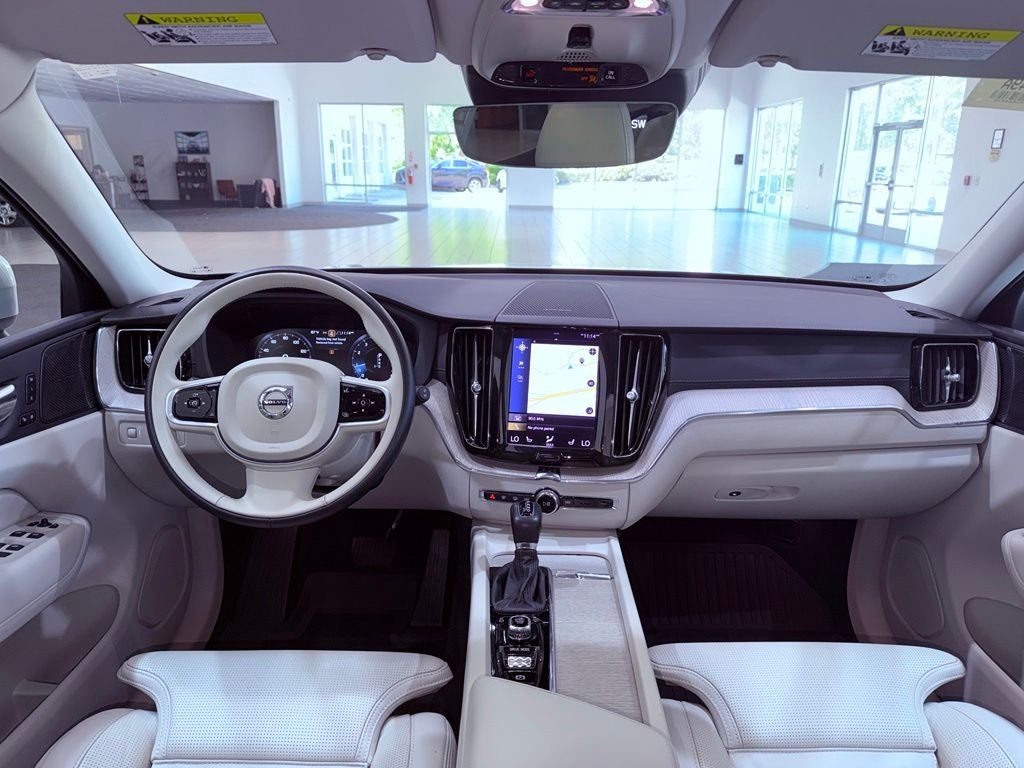 2021 Volvo XC60 T5 Inscription PANO ROOF/NAV/CARPLAY/BLIND SPOT/PARK AST