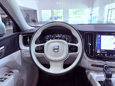 2021 Volvo XC60 T5 Inscription PANO ROOF/NAV/CARPLAY/BLIND SPOT/PARK AST