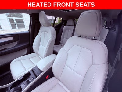 2021 Volvo XC40 Momentum PREMIUM/PANO ROOF/NAV/BLIND SPOT/PARK AST