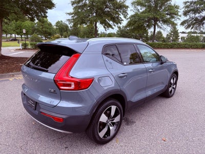 2021 Volvo XC40 Momentum PREMIUM/PANO ROOF/NAV/BLIND SPOT/PARK AST