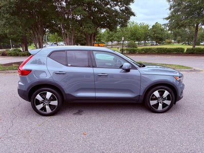 2021 Volvo XC40 Momentum PREMIUM/PANO ROOF/NAV/BLIND SPOT/PARK AST