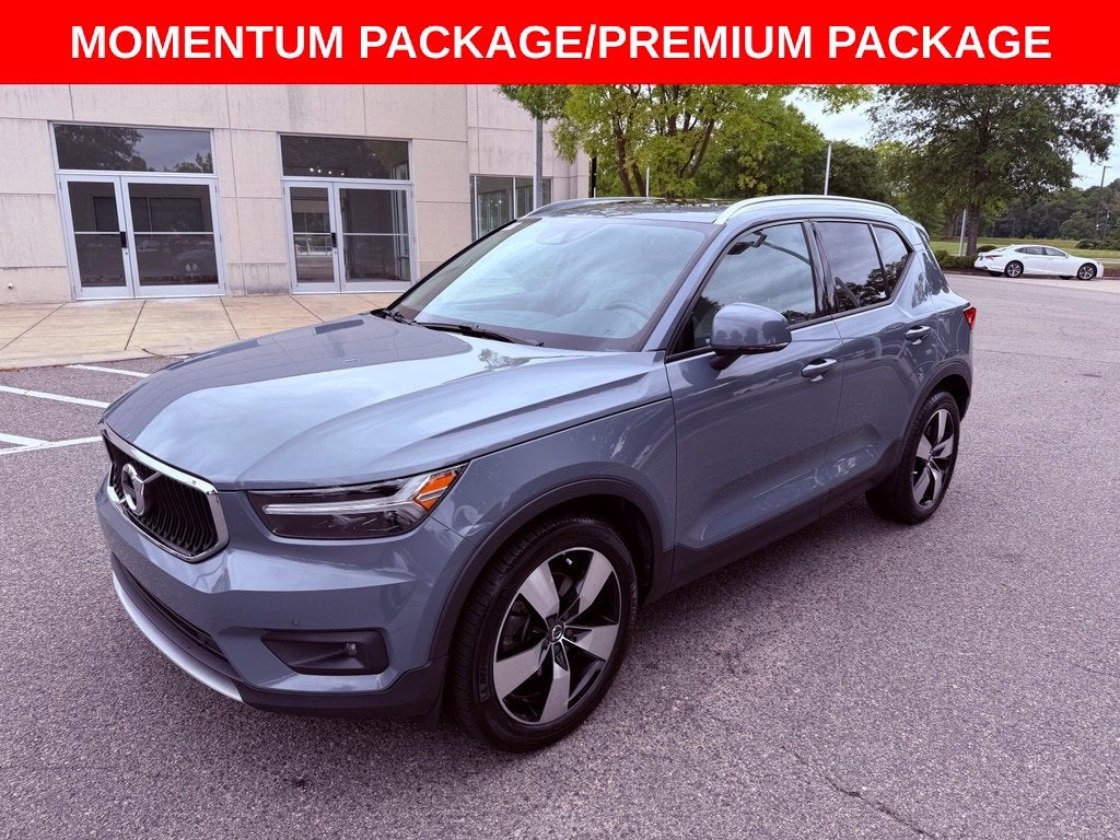 2021 Volvo XC40 Momentum PREMIUM/PANO ROOF/NAV/BLIND SPOT/PARK AST