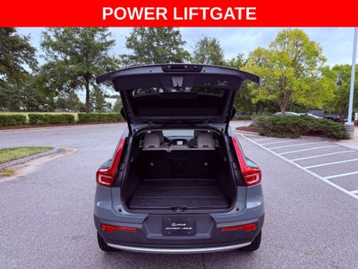 2021 Volvo XC40 Momentum PREMIUM/PANO ROOF/NAV/BLIND SPOT/PARK AST