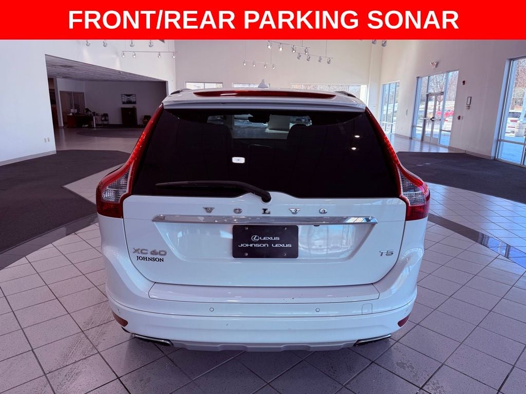 2016 Volvo XC60 T5 Drive-E Premier PANO ROOF/BLIND SPOT/1 OWNER/ALL RECORDS